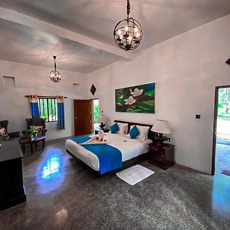 טנגלה Mangrove Beach Chalets מראה חיצוני תמונה